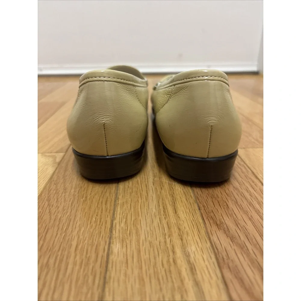 SAS‎ Tripad Comfort Slip On Loafers Butter Yellow Women's Size 9 Narrow